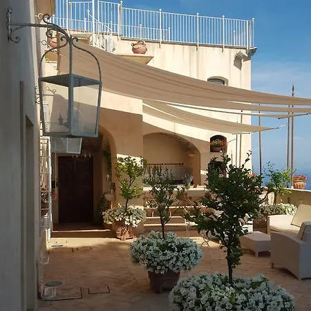 Divino Maniero Vila